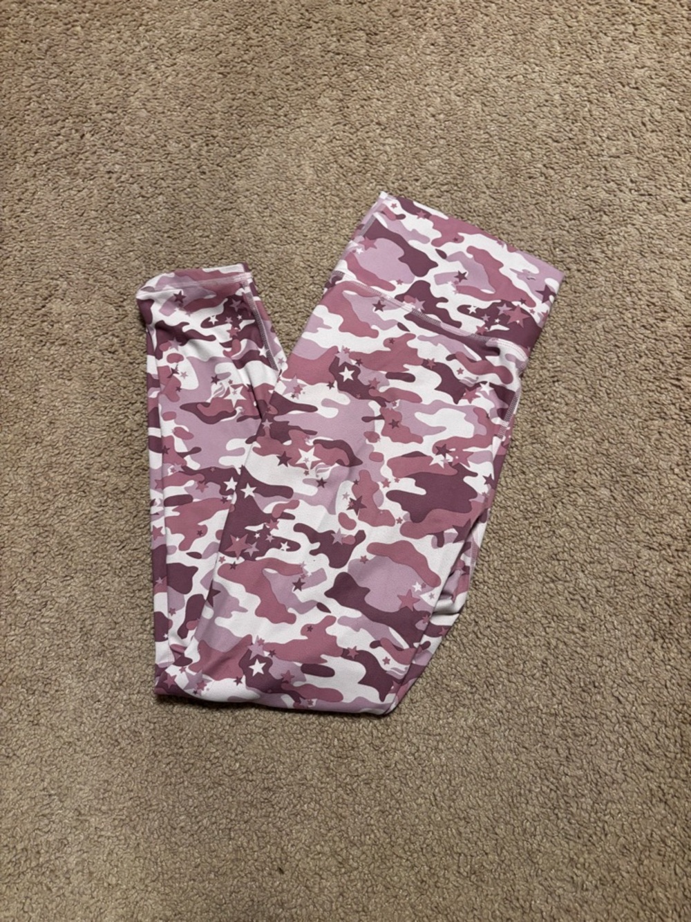 Fabletics PowerHold 3/4 Leggings Pink Camo Women’s Medium